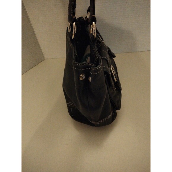 Authentic Coach black leather 8" x 13" shoulder bag - Picture 3 of 12